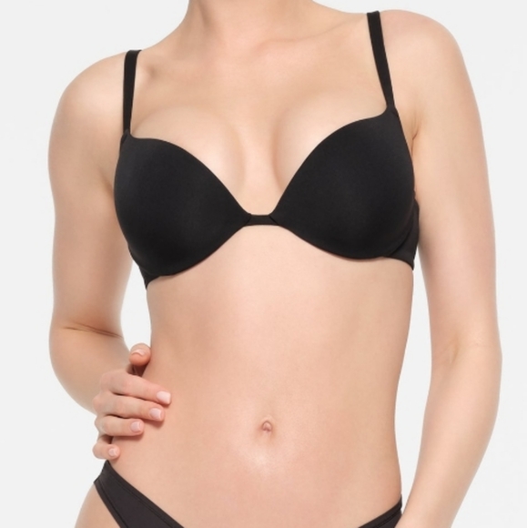 SKIMS Customfit Push-up Bra - Picture 3 of 7